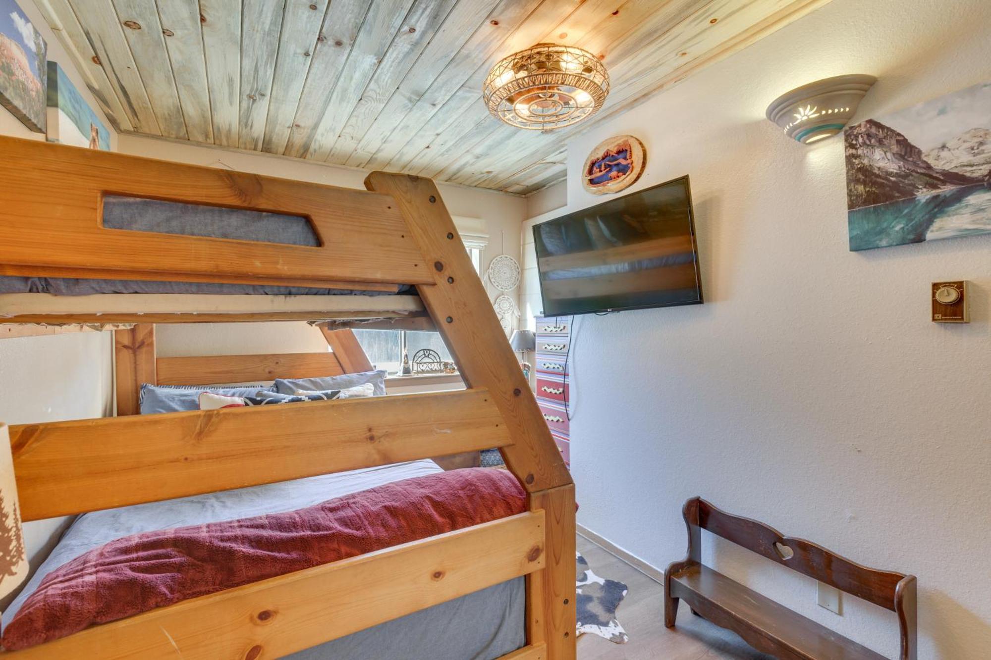Ski-In Red River Retreat Balcony, Mountain Views! Esterno foto